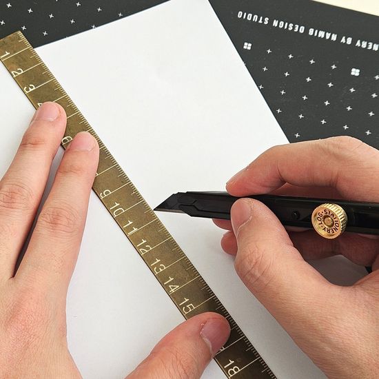 LOG 슬림 커터칼 컷터칼 30도칼날 커터 CR517