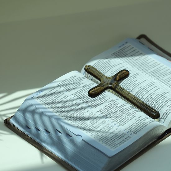 Glass Hanging Cross 유리 벽걸이 십자가
