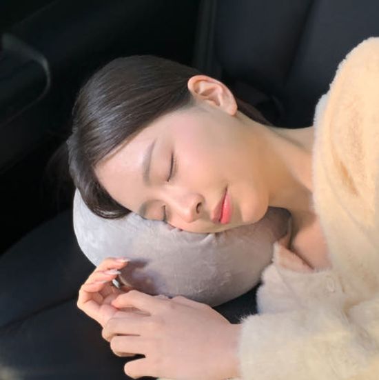 지티스 접히는 목베개 여행용 기내용 목쿠션 다용도