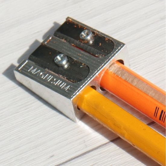 까렌다쉬 메탈 2홀 더블 마그네슘 연필깎이 476.002