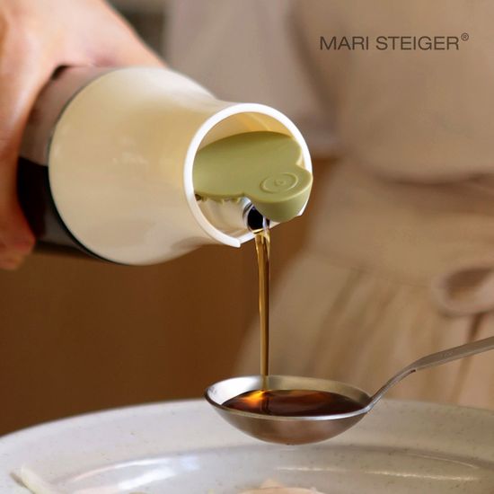 기울이면 자동 오픈 원형 오일 디스펜서 피코 오일병