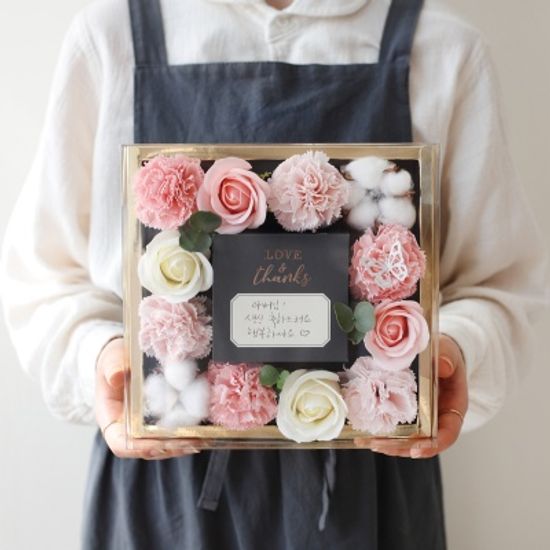 러브앤땡스 반전 돈티슈 카네이션 용돈박스