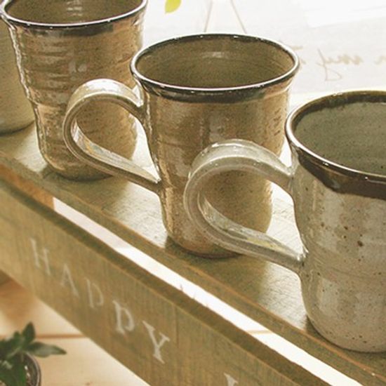 수공예 머그컵
