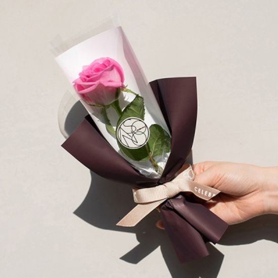 장미한송이에 담긴 사랑 로즈한송이꽃다발[낱개상품]