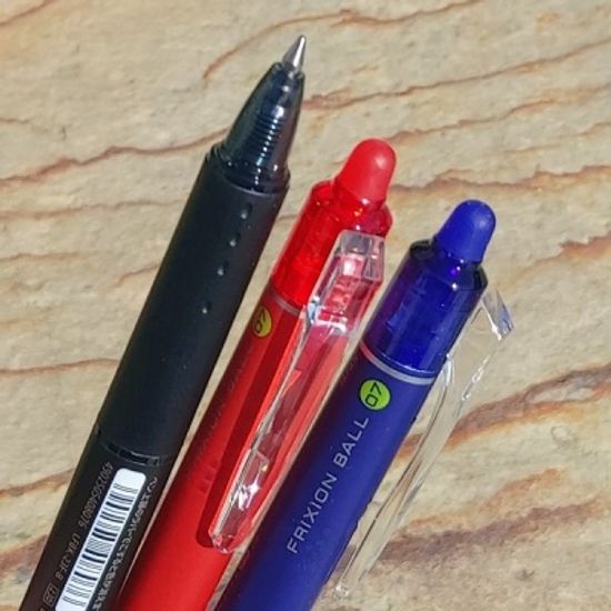 파이롯트 지워지는 볼펜 프릭션 0.7mm 23F