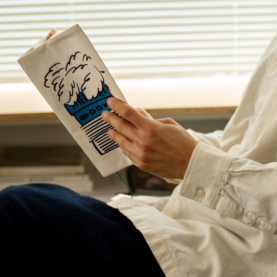 THE READER 북커버