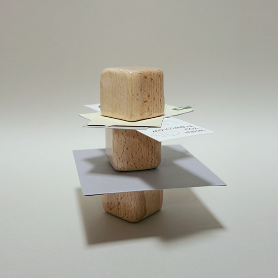 아이스 큐브 메모 스탠드