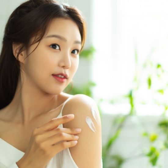 에이올 용암해수 천연 비건 무실리콘 바디로션 650mL