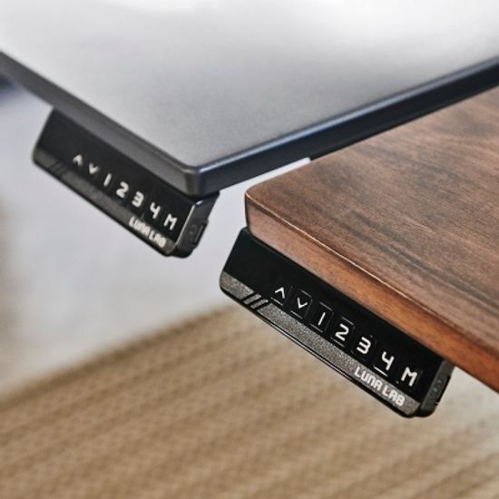 루나랩 듀얼모터 전동 높이조절 책상 1500 (택배발송)