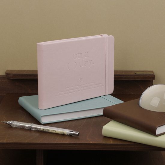 2026 온어데이 와이드 위클리 양장 다이어리