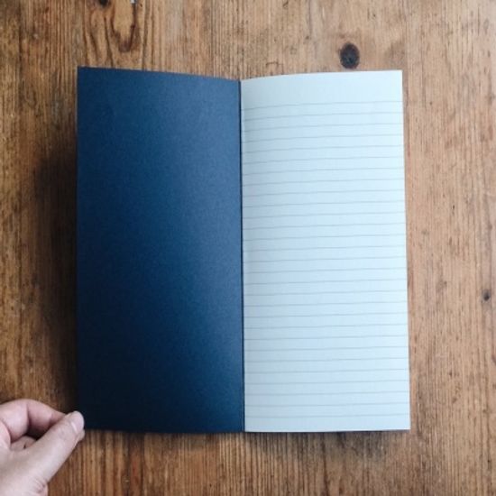 복면사과까르네 PSG: 타블렛 라인 RER B Bleu