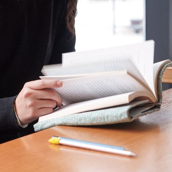 폭닥폭닥 꽃향기 가득한 [남다른 북커버]