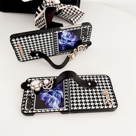 갤럭시 z플립5 곰돌이 꽃 데코덴 체크 스트랩 케이스