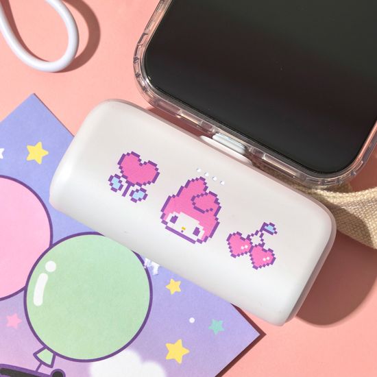 산리오캐릭터즈 PD 20W 고속충전 도킹형 보조배터리 