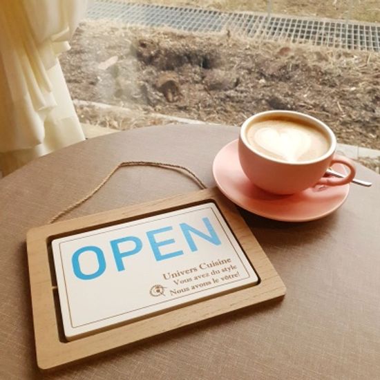 블루라벨 우드 엣지 오픈 사인보드