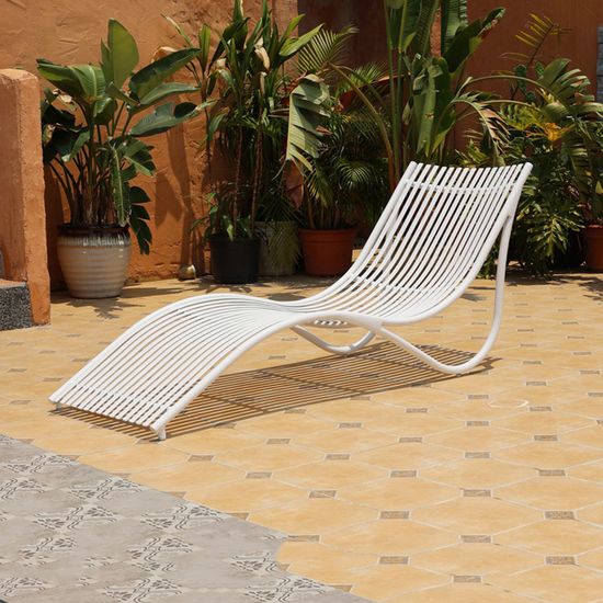 비치 야외 수영장 호텔 썬베드 의자07