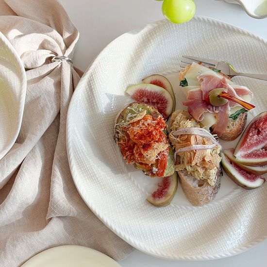 플로라 트위스트 플레이트 L  식기 홈파티 테이블웨어