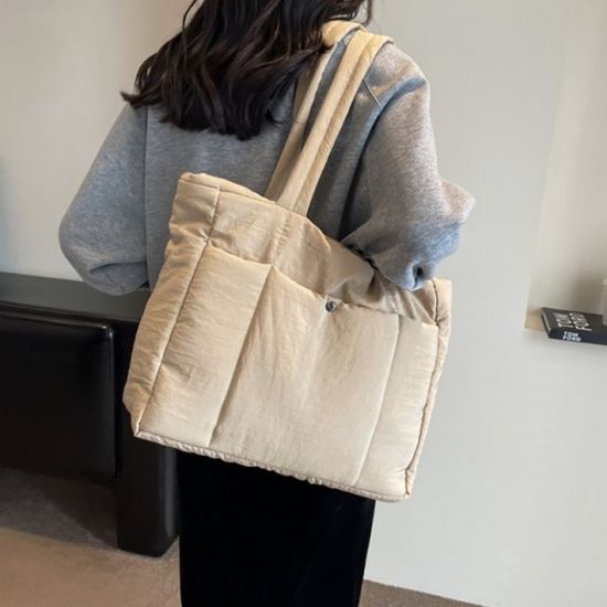 빅 사각형 보부상 패딩 숄더백 가방 여성기저귀 가방