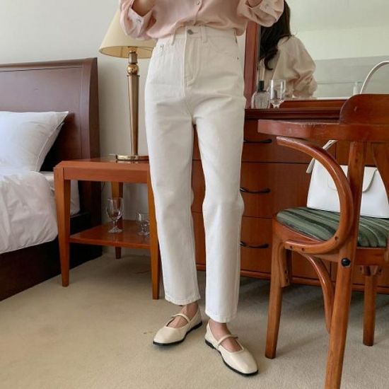 Off Cream Straight Jeans