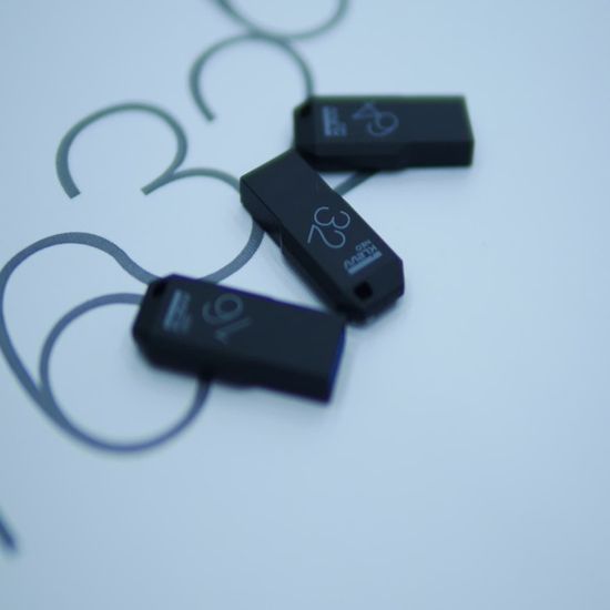 에센코어 KLEVV USB3.0 NEO BLACK EDITION  64GB