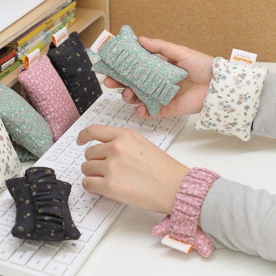 [곱창 밴드 손목 쿠션]자유롭게 움직이는 착용형 쿠션