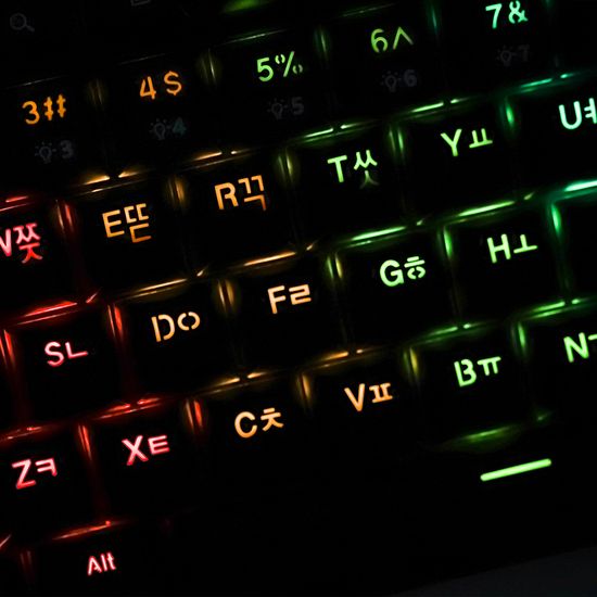 에이투 LED 게이밍 기계식 키보드 AG0302 USB 갈축