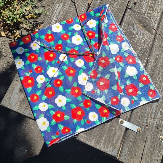 동백꽃 네이비 (손수건 스카프)