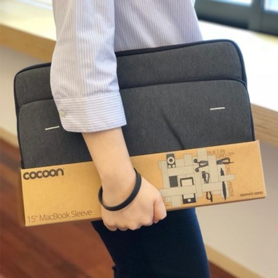 그리드잇 그라파이트 15형 슬리브 클러치백 59040338