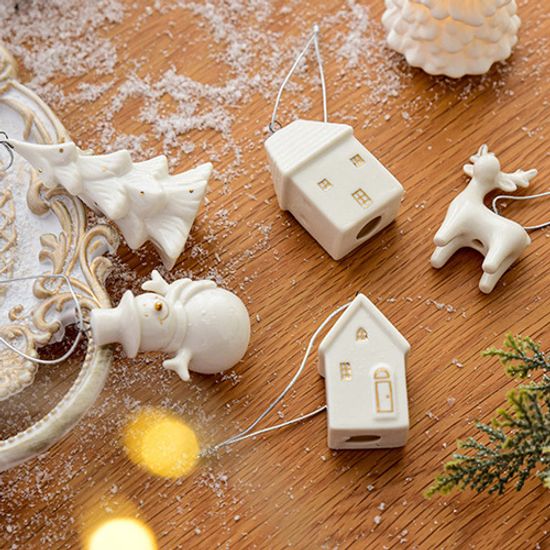 크리스마스 화이트 도자기 오너먼트