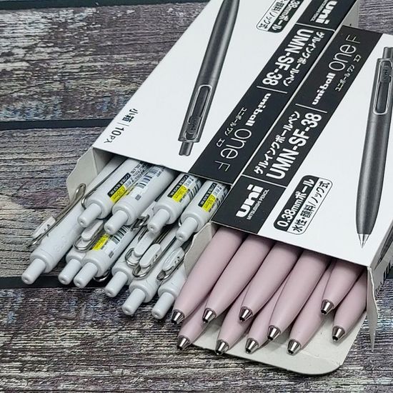 0.38mm 유니볼 ONE F 중성펜(블랙잉크) UMN-SF 1자루