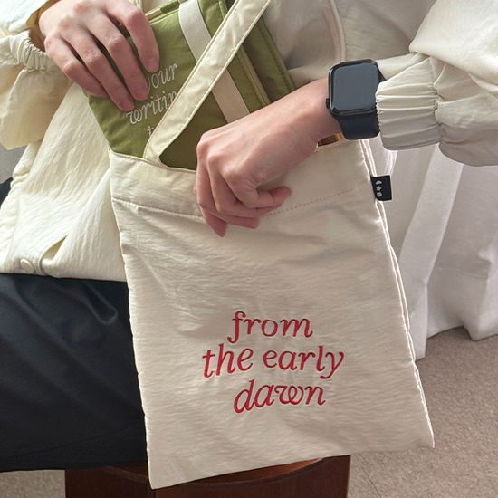 [프롬디얼리던] 코튼 숄더 북백