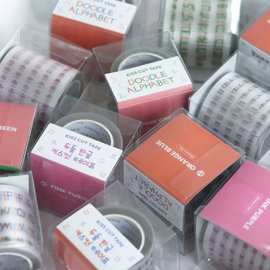 아이코닉 두들 알파벳 키스컷 테이프