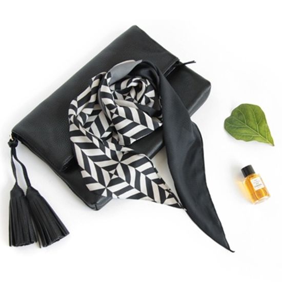 [베네]하프헤링본 마름모 스카프