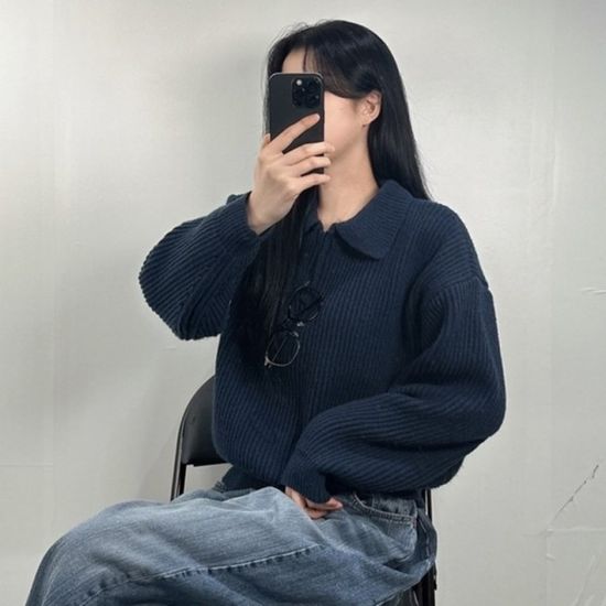 카라 하찌 지퍼 반집업 니트 맨투맨