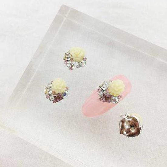 Woman bonita nailparts 큐빅메탈 로즈아트1개 2color