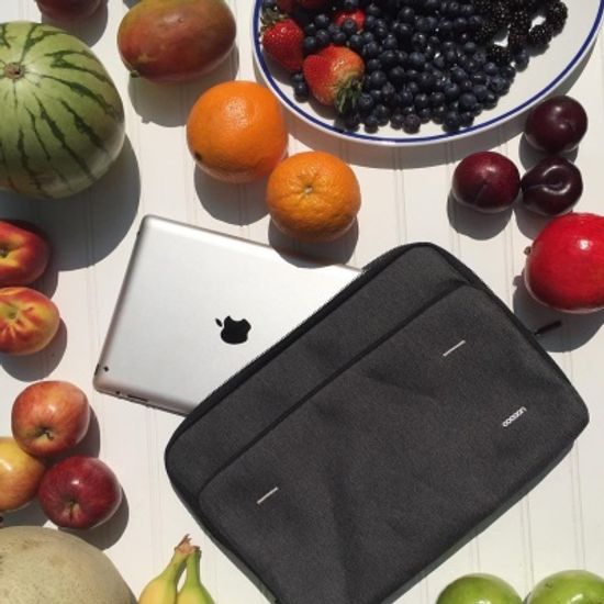 그리드잇 그라파이트 15형 슬리브 클러치백 59040338