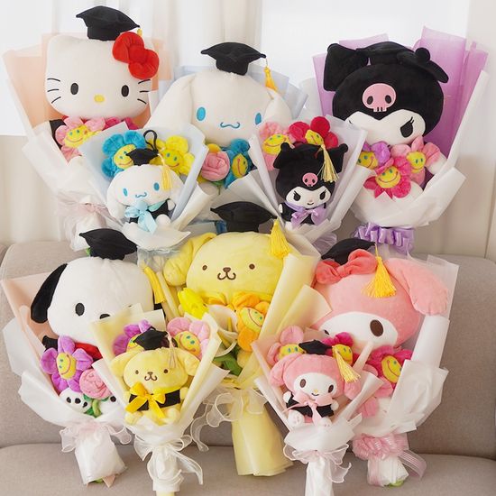 학사모 졸업 산리오 인형 꽃다발 시나모롤 쿠로미