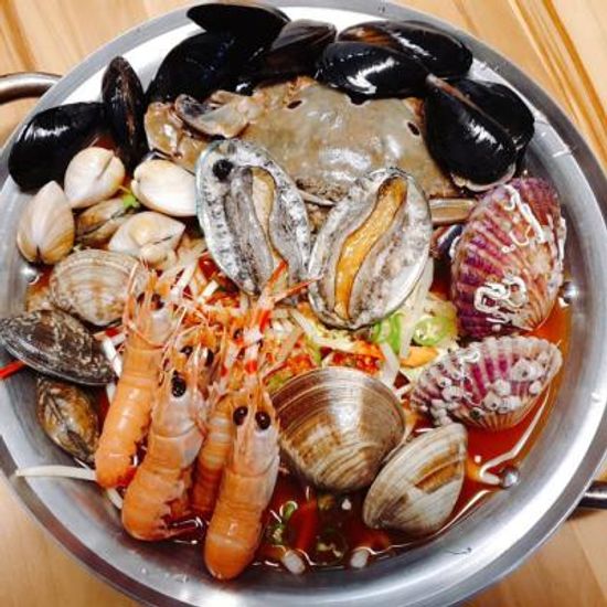 삼남매 전복과 해물뚝배기 해물탕 2~3인분