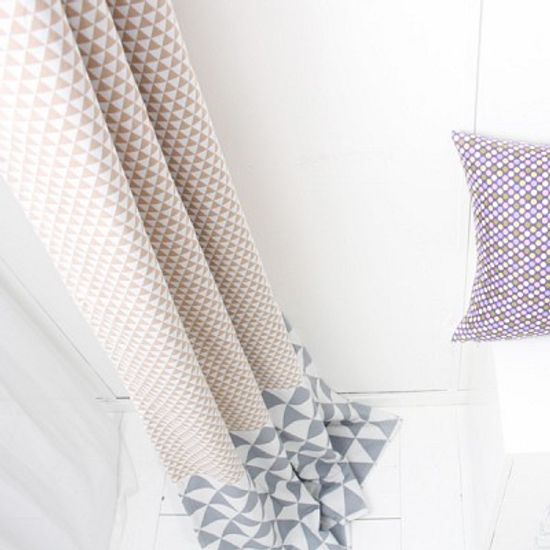 [정사이즈특가]베이지 깨알삼각 암막커튼 100*230cm