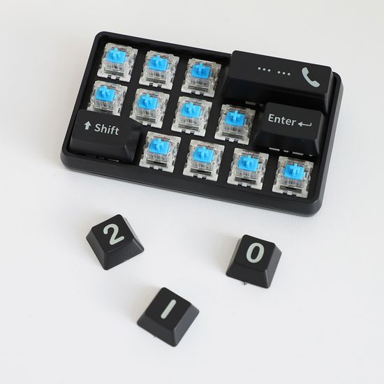 블랙 기계식 키보드 주차번호판