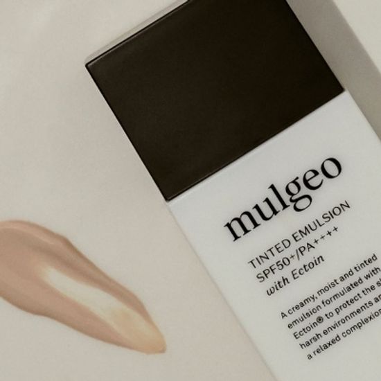 뮬지오 틴티드 에멀젼 SPF50+/PA++++