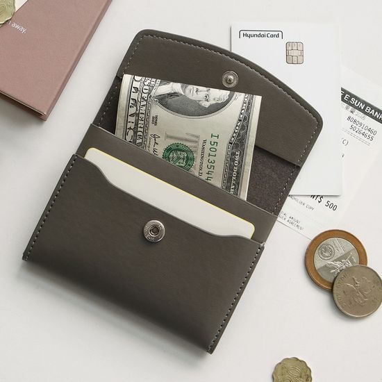 아이코닉 저니 하프 월렛