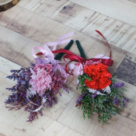 프리저브드 카네이션 코사지