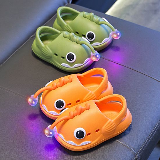 LED 물고기 캐릭터 슬리퍼 미끄럼방지 비치 샌들 신발