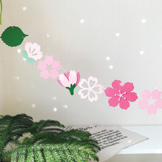 벚꽃 가랜드 데코