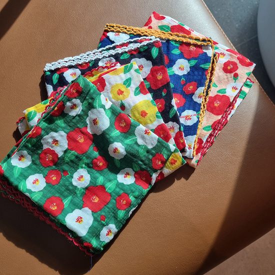 동백꽃 블랙 (뜨개 레이스 스카프 손수건)