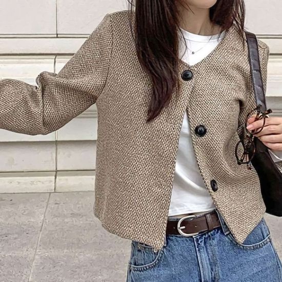 여성 쓰리버튼 트위드 세미 크롭 자켓