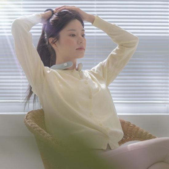 이플로 온열 목 어깨 안마기 마사지기 ZP5410
