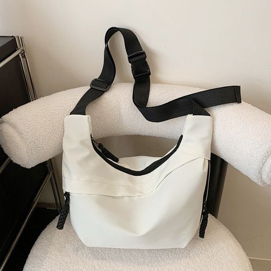 데일리 반달 크로스백 슬링백 3color