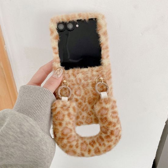 갤럭시 z플립 7 6 5 4 3 레오파드 털 스트랩 케이스